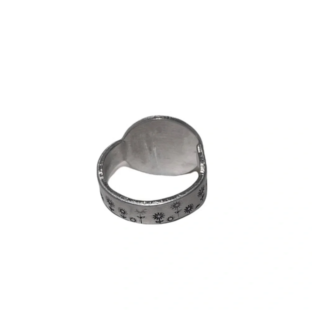 Handmade 9 stamped boho floral silver adjustable hypoallergenic‎ medallion ring